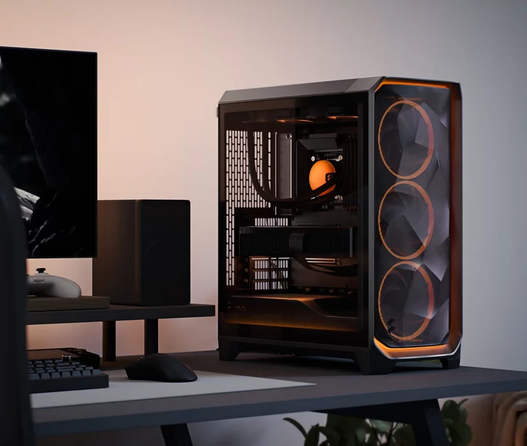 Gehäuse Fractal Design Meshify 3 auf Schreibtisch
