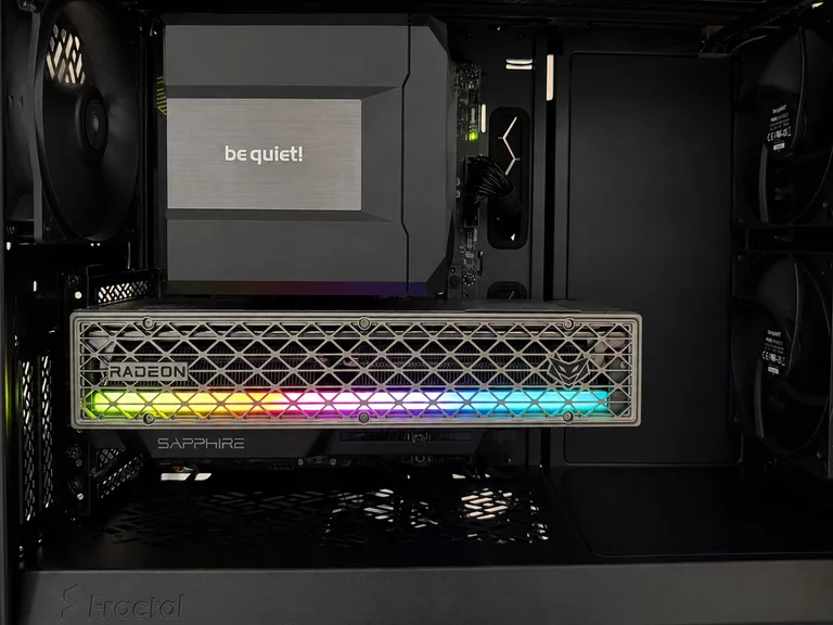 Gaming-PC mit Nitro+ und Dark Rock Pro 6