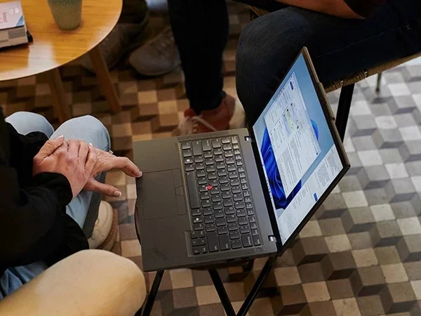 Lenovo Thinkpad T15 Gen 5