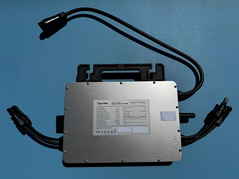 Hoymiles HiFlow 800 Pro HMS-800-2WB von hinten